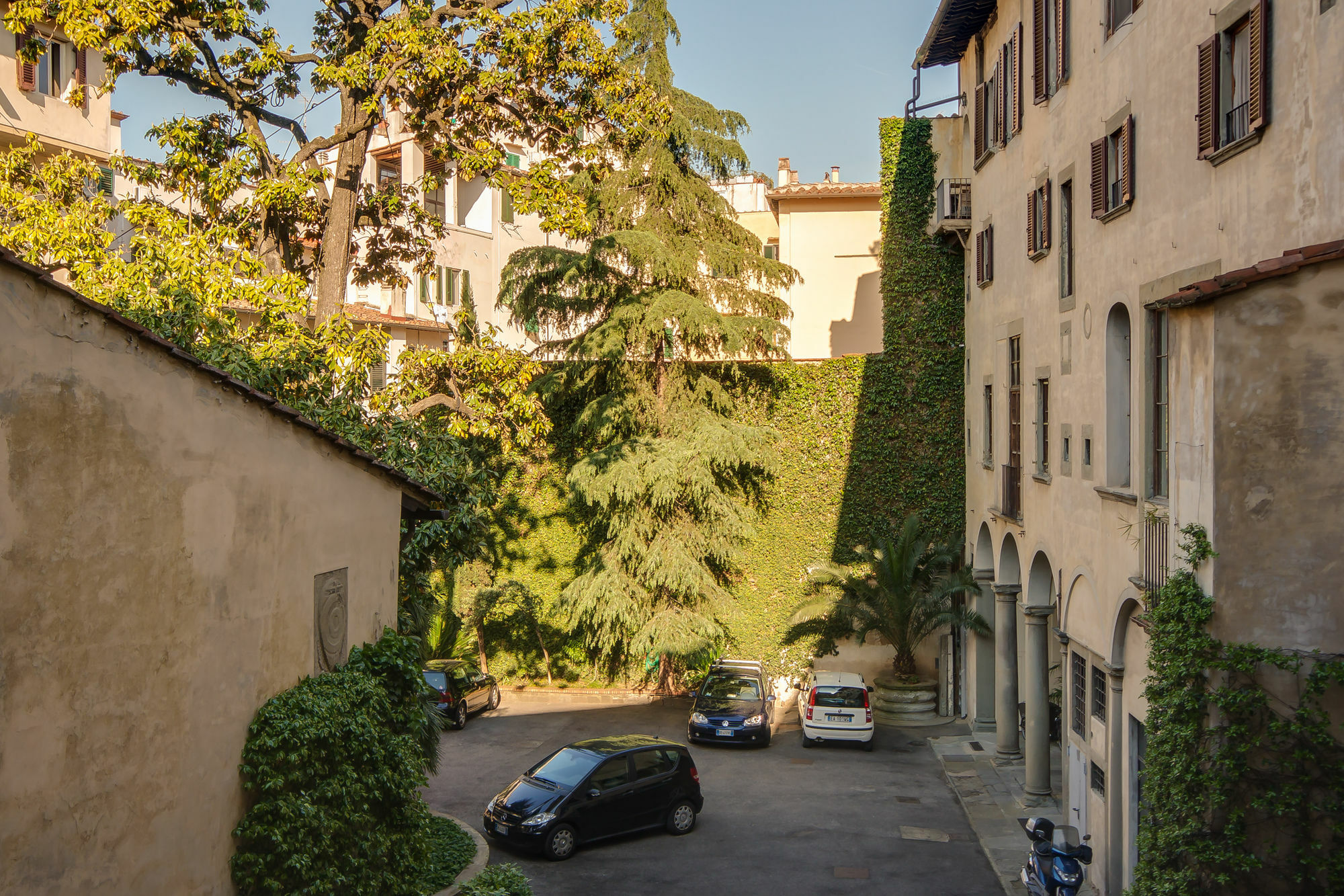 Отель Residenza D'Epoca Borgo Albizi Флоренция Экстерьер фото